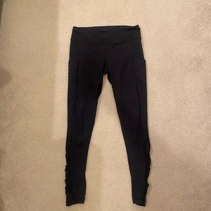 black lulu leggings w pockets